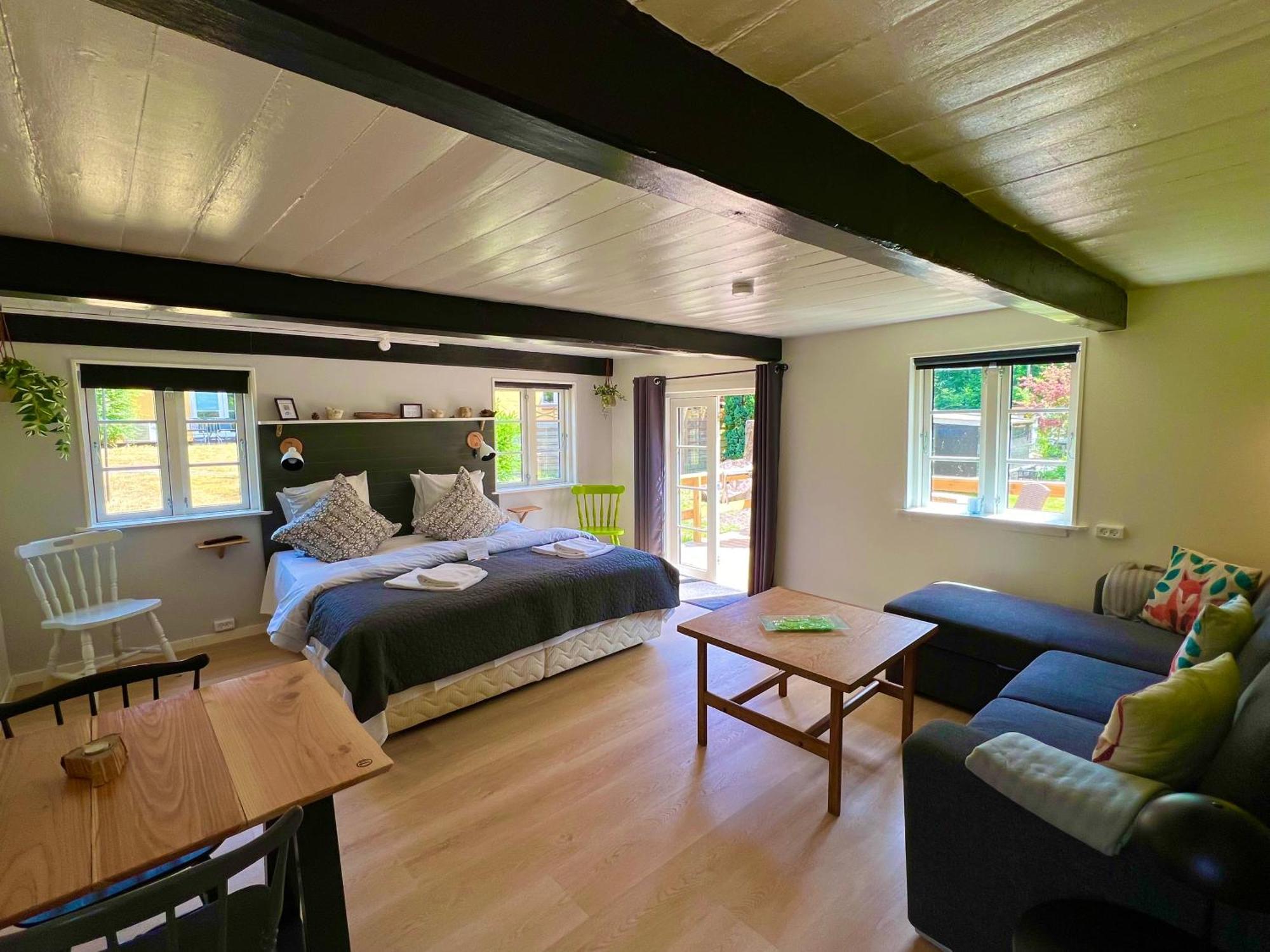 Hotel Skovly Rønne Extérieur photo