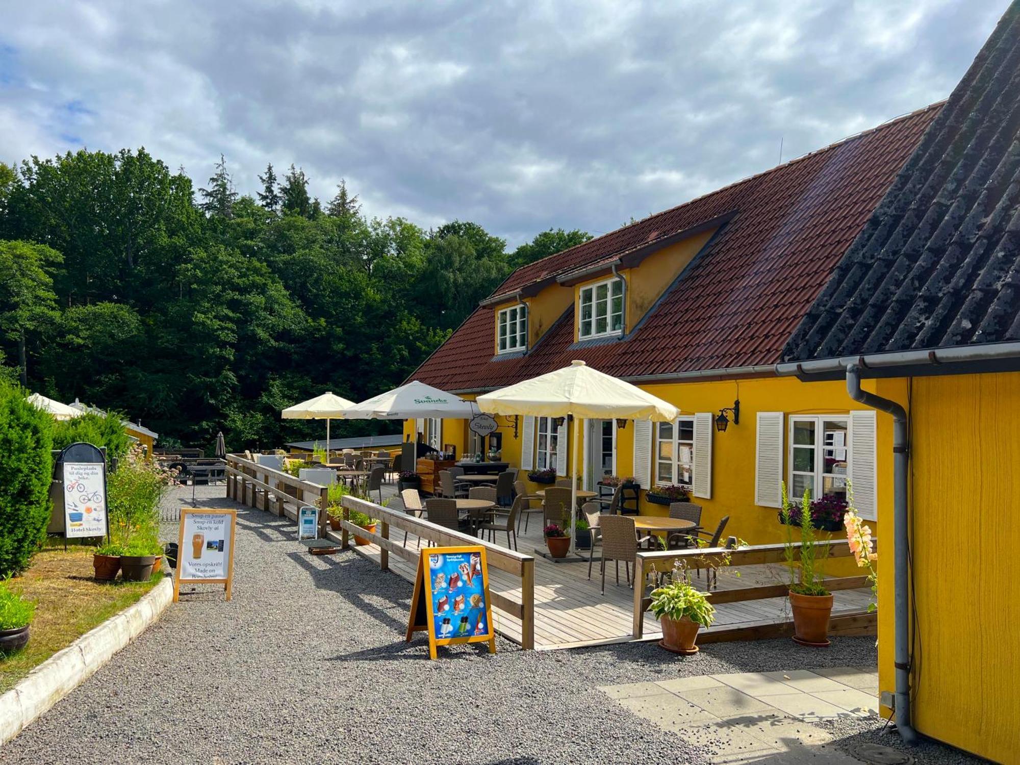 Hotel Skovly Rønne Extérieur photo